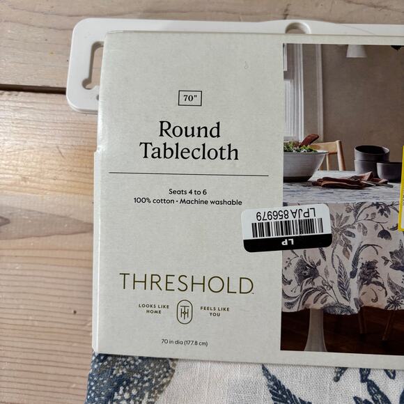 Threshold NWT 70" Round Blue Floral Tablecloth 100% Cotton - Picture 5 of 6